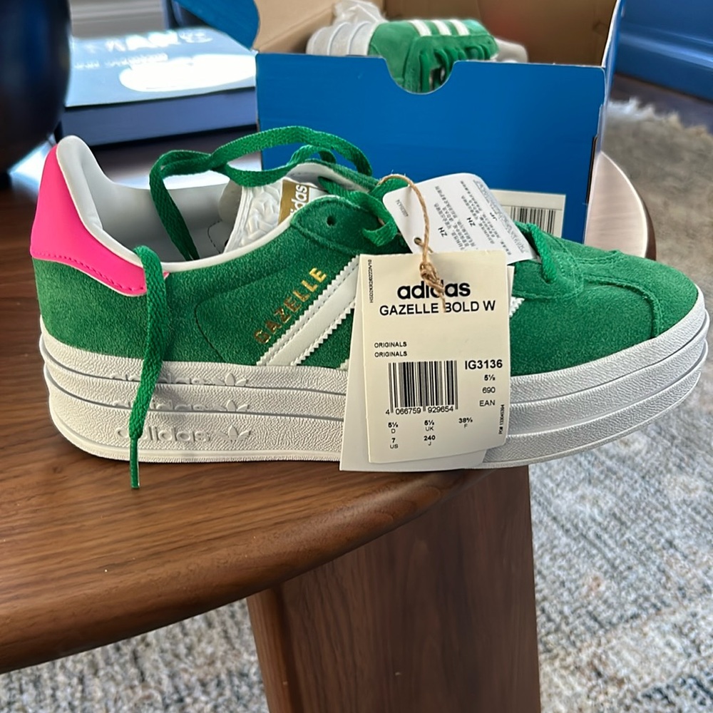 NWT SZ 7 Women’s Adidas Gazelle Bold Green Lucid Pink Platform Sneakers